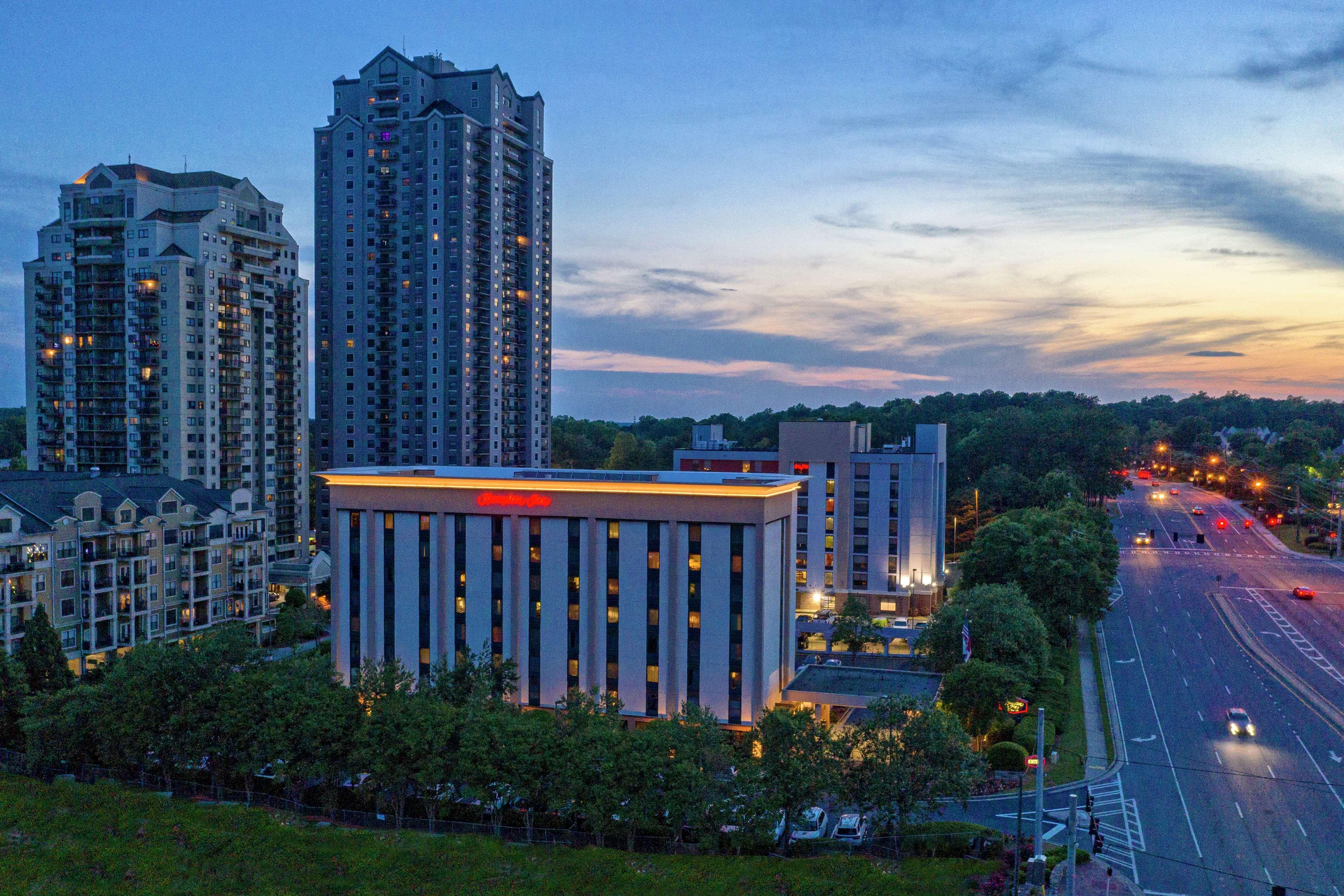 Hampton Inn Atlanta Perimeter Center Sandy Springs Exterior foto